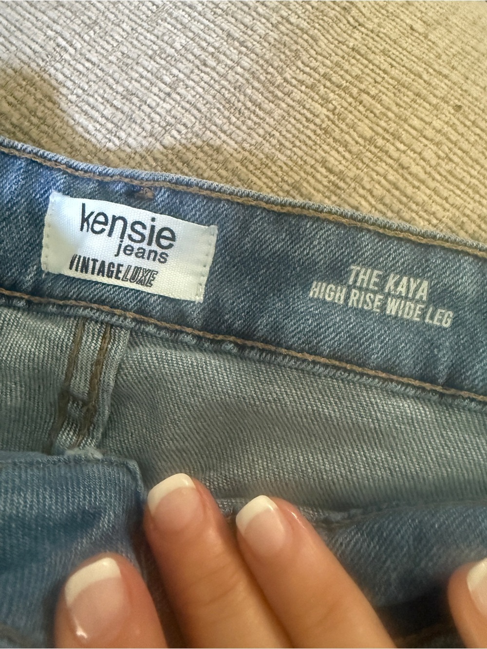Kensie Light Blue Wide-Leg Jeans. Gently worn. Womens Size 8/29 - Picture 2 of 6